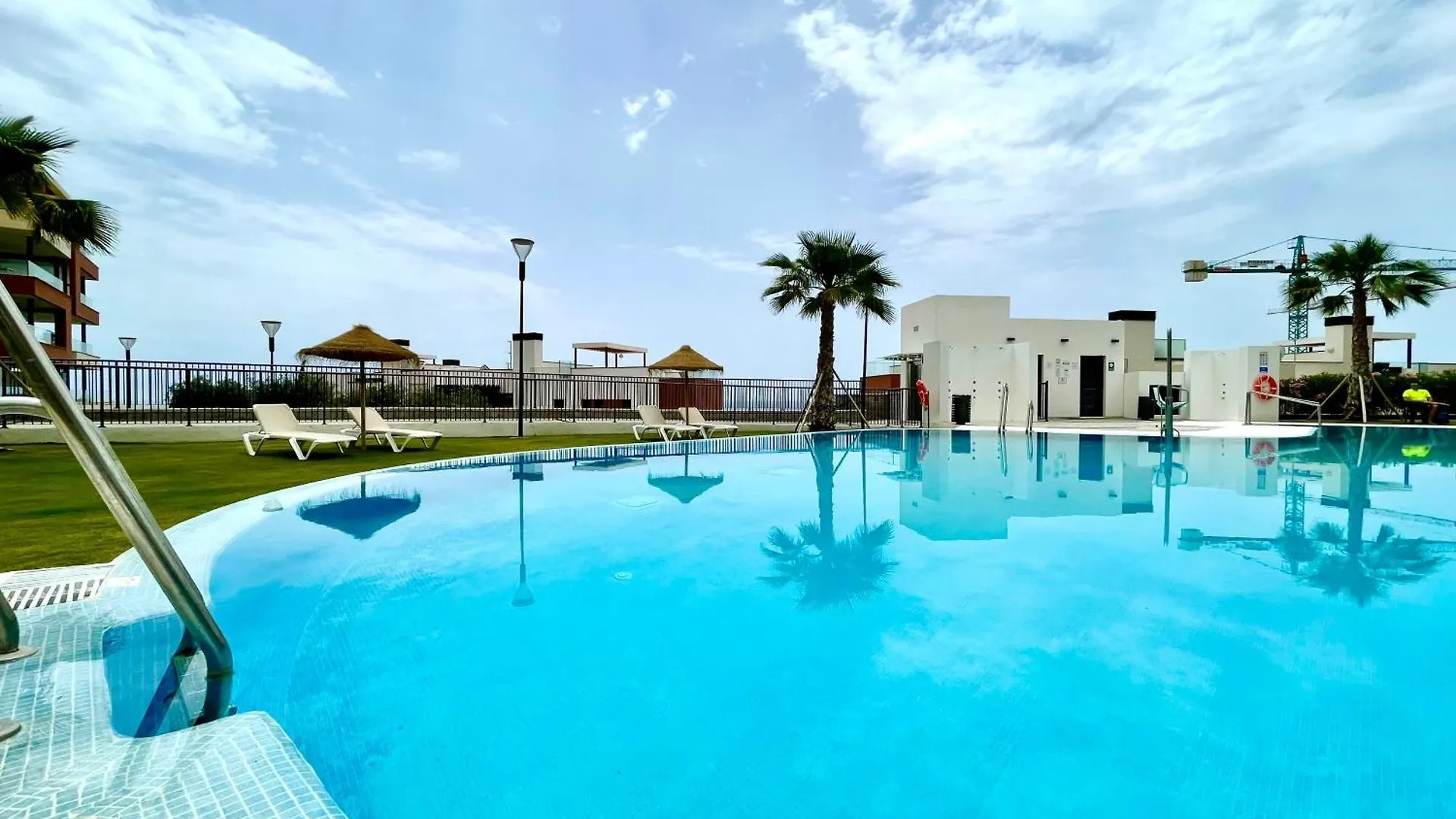 Modern 3 Bedroom Apartment 300 Meters To The Beach Fuengirola