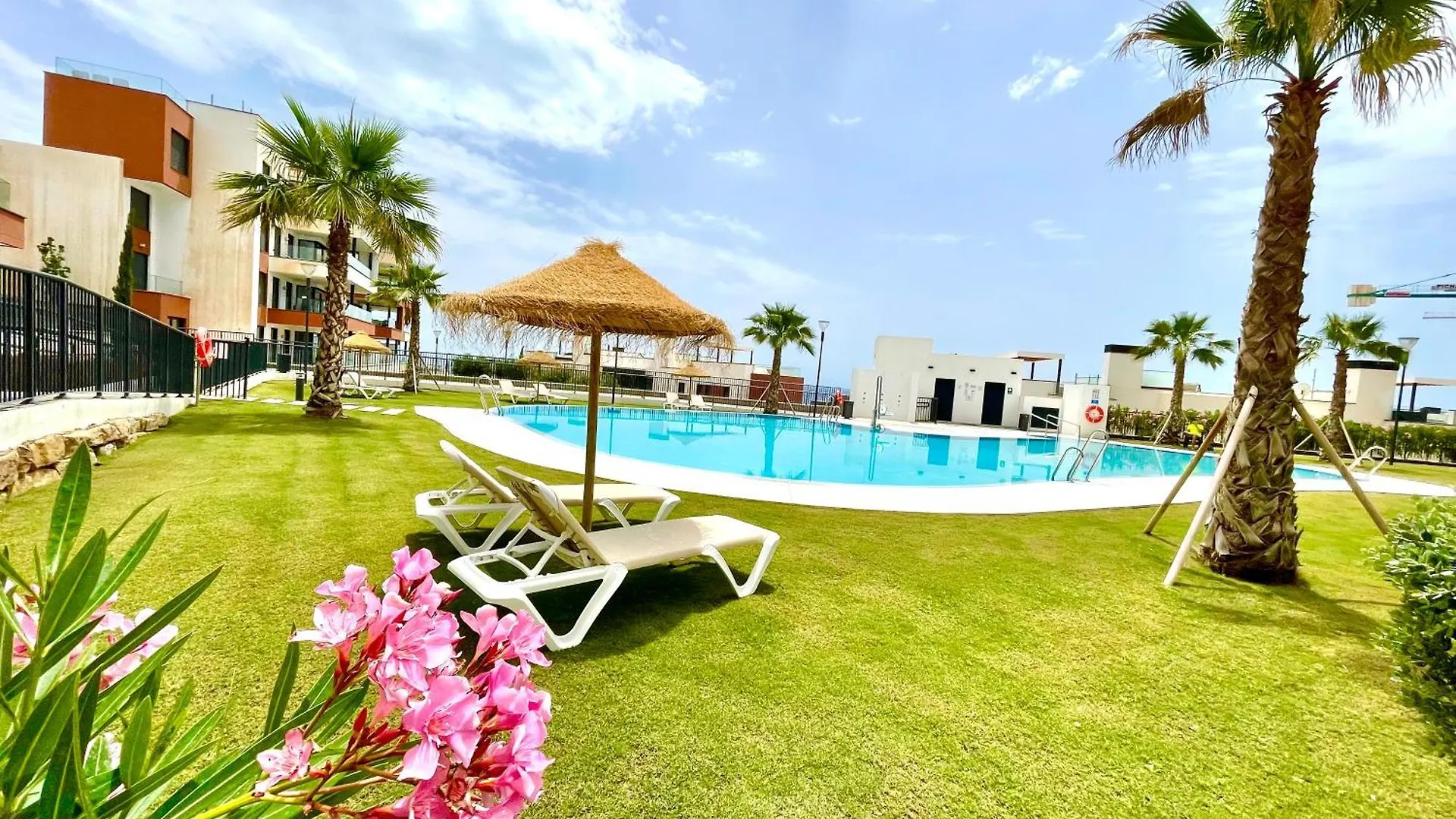 Modern 3 Bedroom Apartment 300 Meters To The Beach Fuengirola
