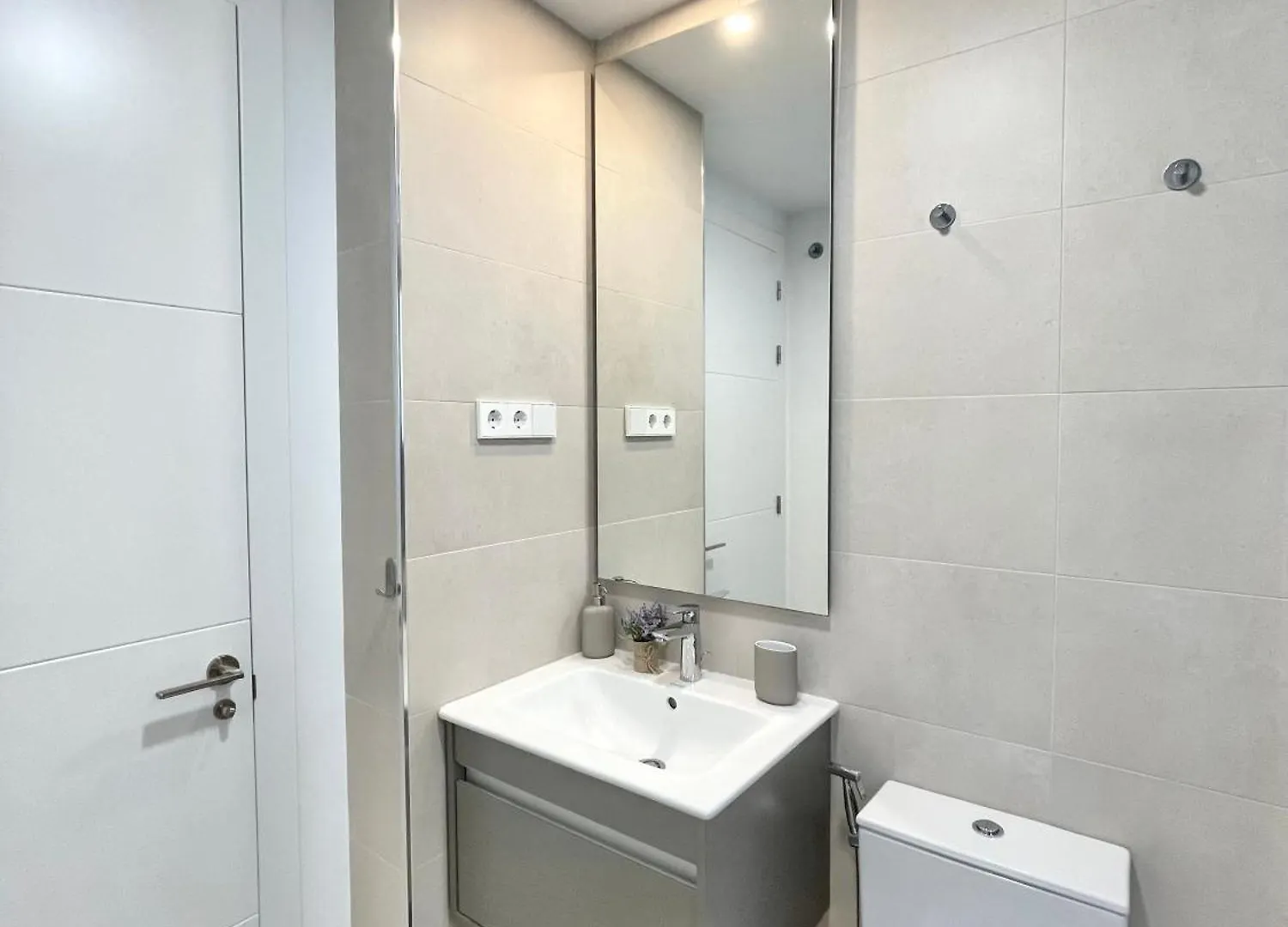 Modern 3 Bedroom Apartment 300 Meters To The Beach Fuengirola